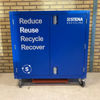 一个蓝色的，可锁的回收运输柜，用于bob体育官方网址苹果ios版运输电子废物